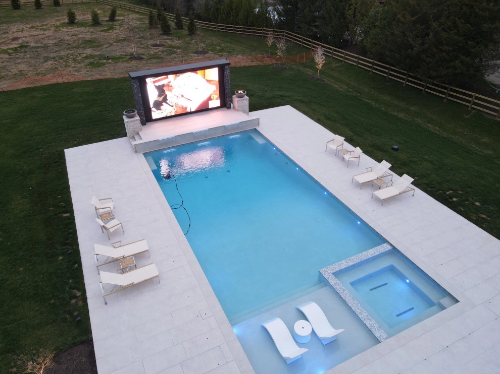 Leesburg Luxury by Holloway Company Inc. - Photo 9