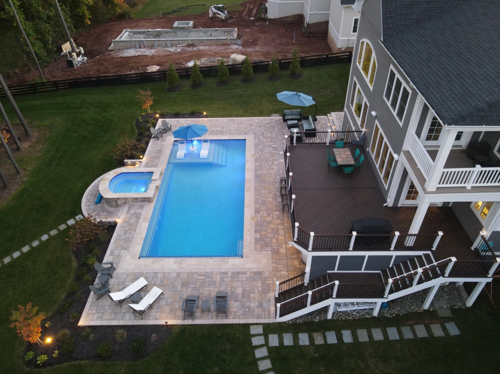 Urban Escape by Holloway Company Inc. - Photo 2