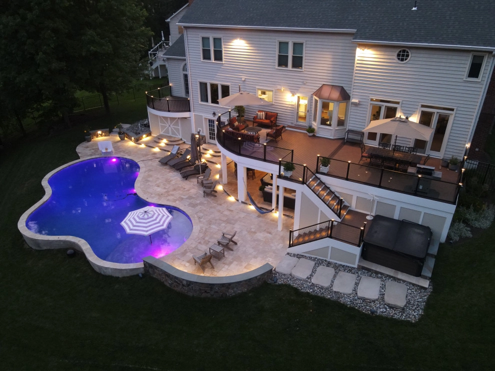 Lansdowne Living by Holloway Company Inc. - Photo 3