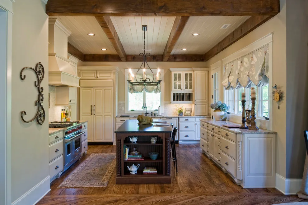 2012 Southern Living Featured Residence by SH Designs Inc - Photo 5