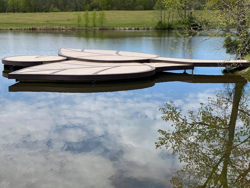 The Leaf Dock by Holloway Company Inc. - Photo 7