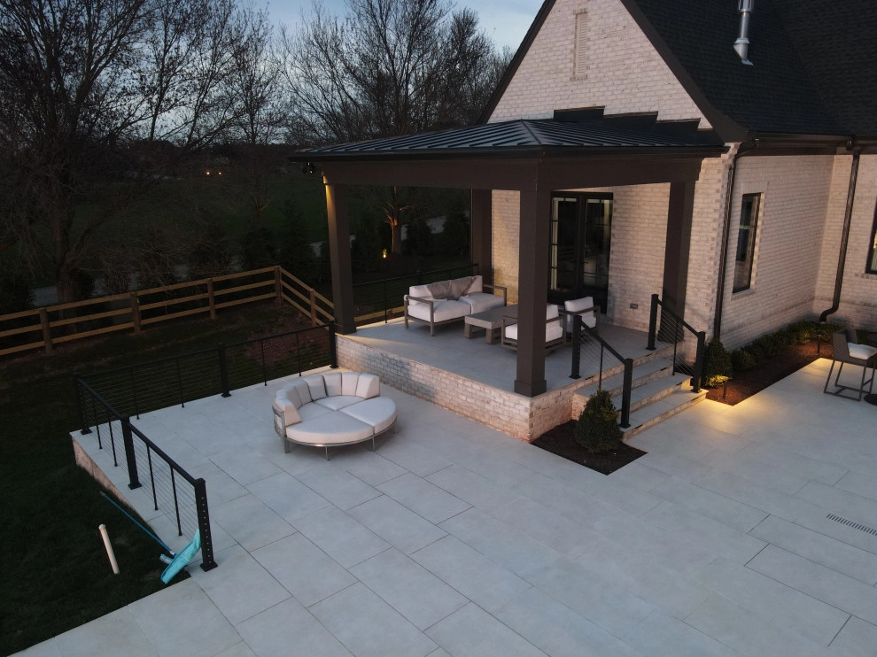 Leesburg Luxury by Holloway Company Inc. - Photo 10