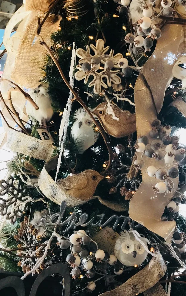 2017 Festive Displays by Union Furniture And Flooring - Photo 18