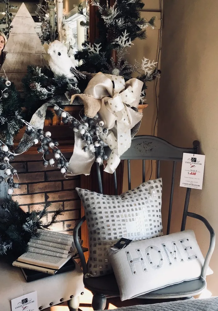 2017 Festive Displays by Union Furniture And Flooring - Photo 29