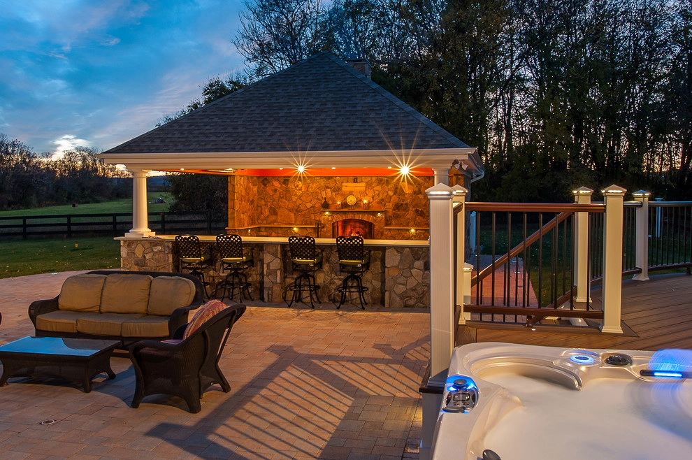 Leesburg, Beautiful Outdoor Living Experience by Holloway Company Inc. - Photo 6