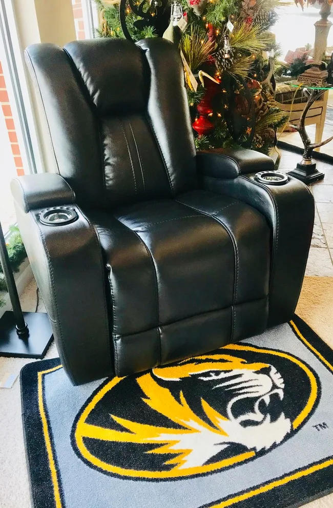 2017 Festive Displays by Union Furniture And Flooring - Photo 19