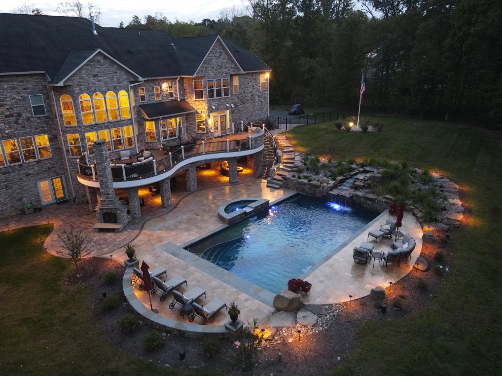 Evergreen Oasis by Holloway Company Inc. - Photo 2