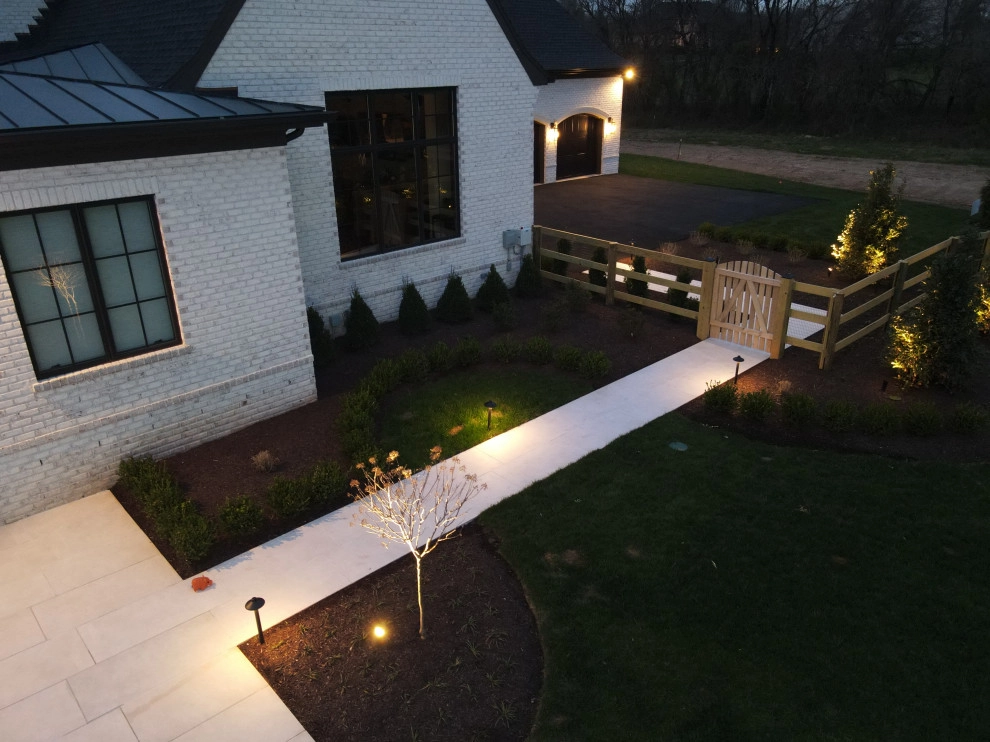 Leesburg Luxury by Holloway Company Inc. - Photo 8