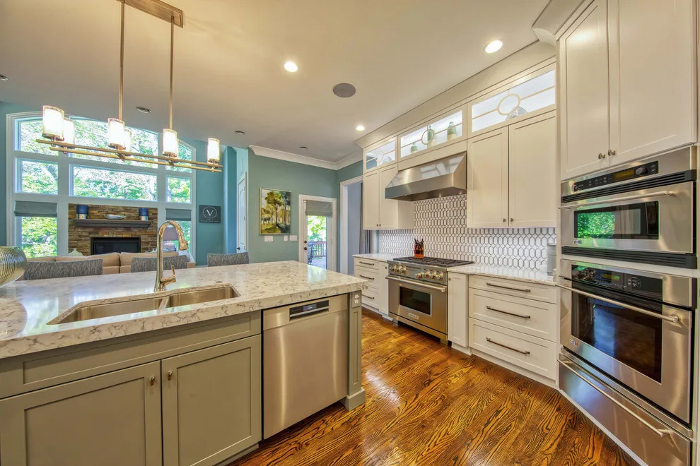 2019: An Enchanting White Kitchen with a Spacious Island by Lisa Lynn Designs Home Store & Design Studio - Photo 2
