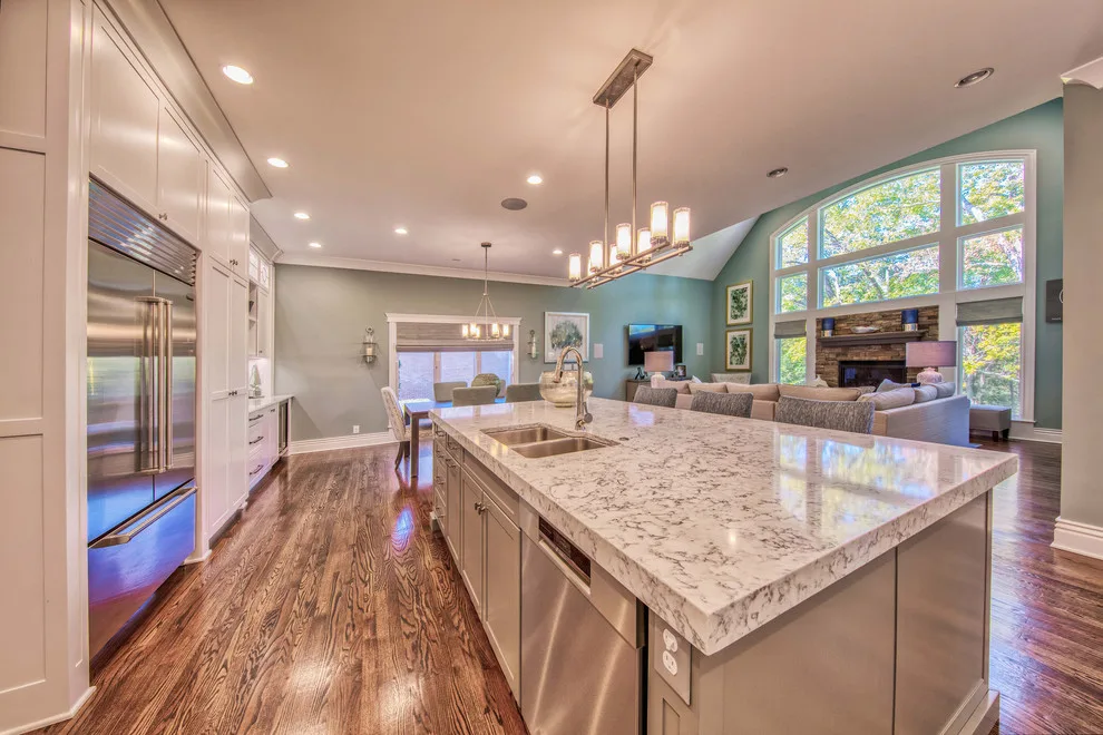 2019: An Enchanting White Kitchen with a Spacious Island by Lisa Lynn Designs Home Store & Design Studio - Photo 4