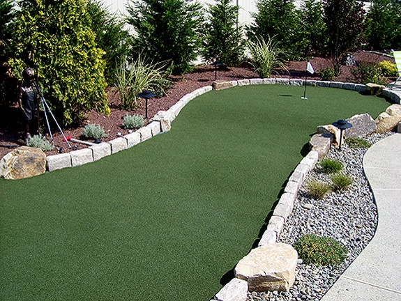 Putting Greens by Holly Days Nursery & Landscaping - Photo 5