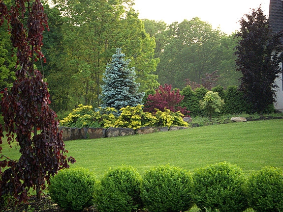Chesapeake Bay Home by Holly Days Nursery & Landscaping - Photo 2