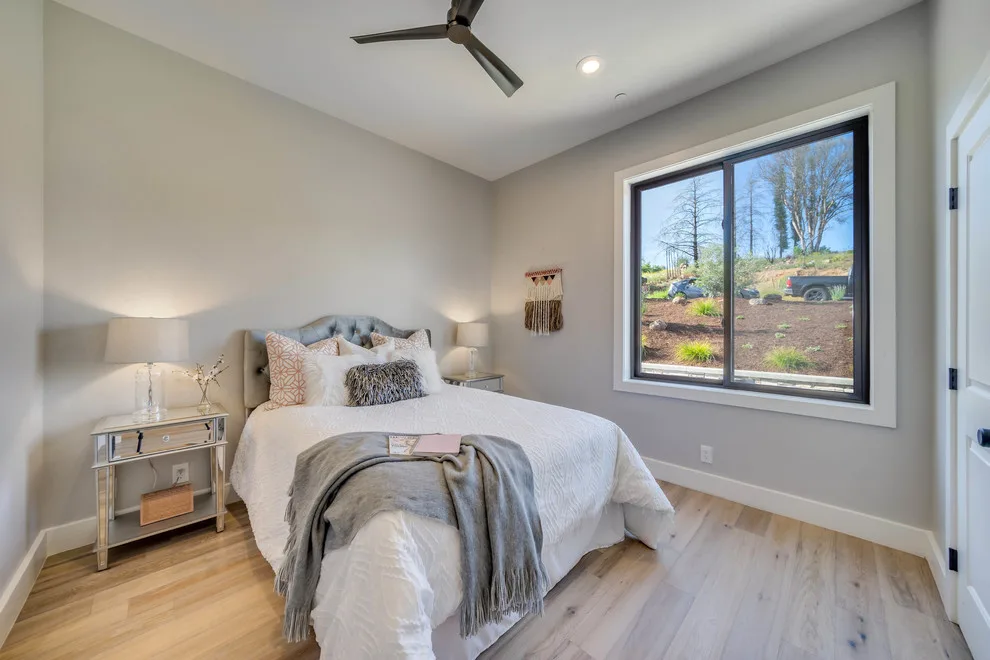 Crown Hill - Interior Design, Construction, and Merchandising by Four Seasons Design Team - Photo 9