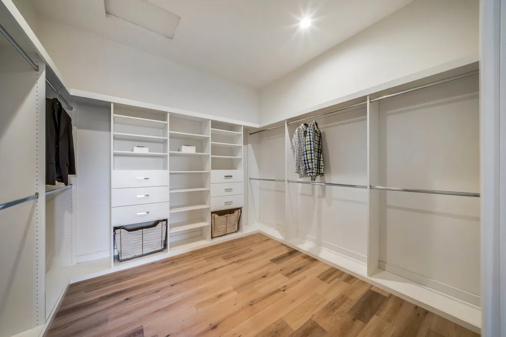 Crown Hill - Interior Design, Construction, and Merchandising by Four Seasons Design Team - Photo 6