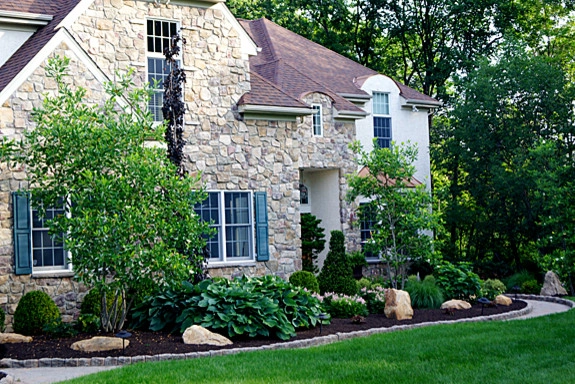 More Completed Projects by Holly Days Nursery & Landscaping - Photo 4
