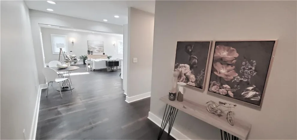 Forty-Second Avenue by House Of Sleek - Photo 3