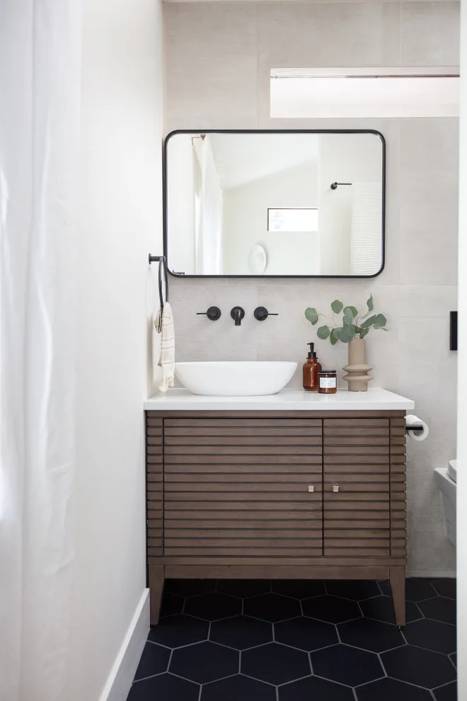 Bungalow on 4th Street by Blythe Interiors - Photo 10