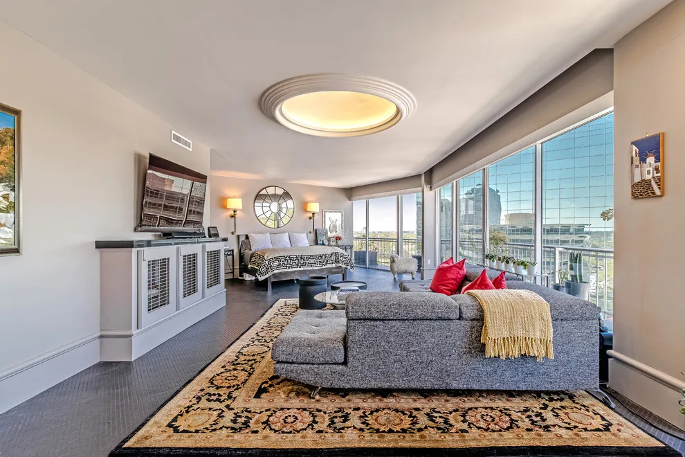 5050 - Interior Decor by Lyrd Interiors - Photo 11
