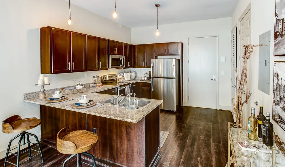 79 Commerce Street Condominiums by Set To Sell, LLC - Photo 4