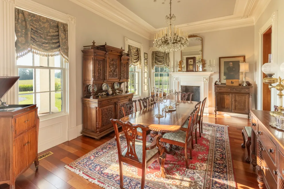 A Plantation-Style Regal Home by Bob Lancaster Designs - Photo 5