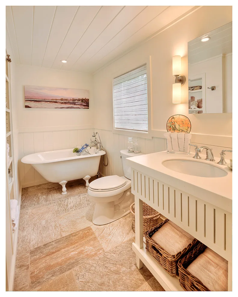 A Compact, Intelligent Area by Fine Design Interiors, Inc. - Photo 5
