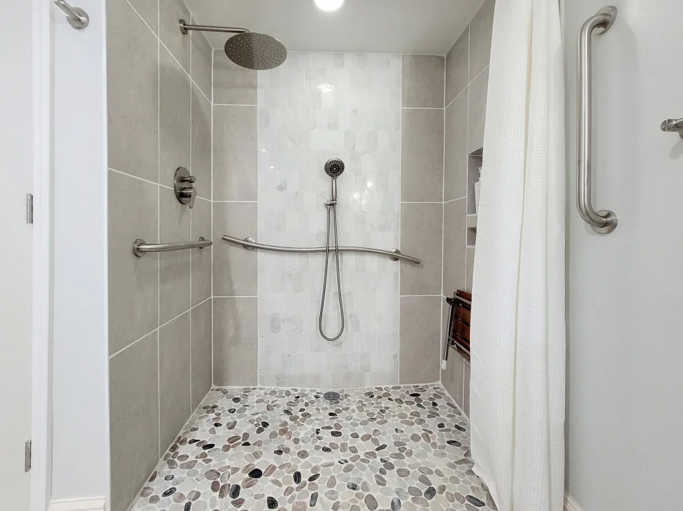 Accessible Bathroom for Wheelchair Users by Hyelee Design & Staging Avenue - Photo 5