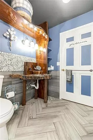 Condominium Renovation by Design With Envy Decorating Den Interiors - Photo 13