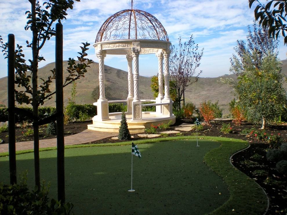 Putting Green: Blackhawk by Home & Garden Construction Group - Photo 2