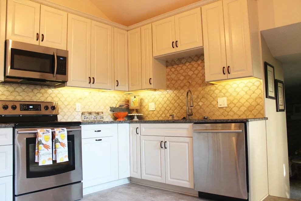 Revamp Mansion by C & T Design Company - Photo 18