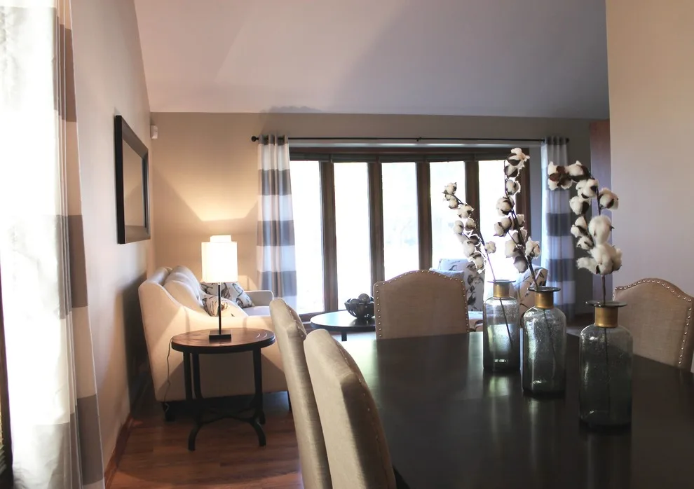 Revamp Mansion by C & T Design Company - Photo 12