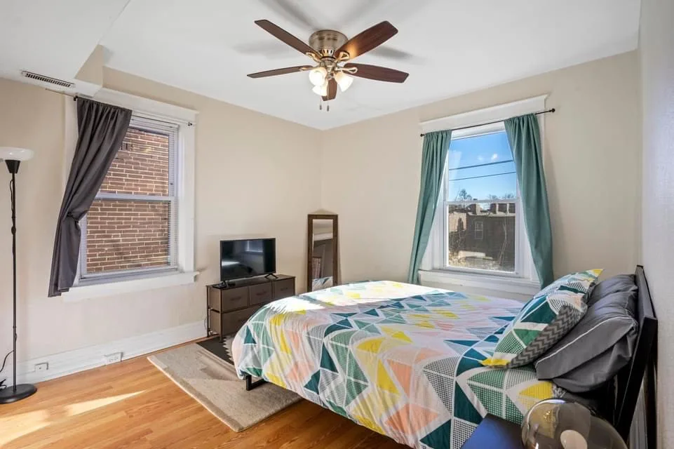 Airbnb Property Listing by Midwest Real Estate Photography, LLC - Photo 10