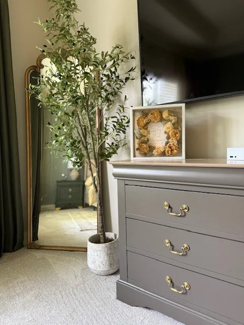 Primary Bedroom in Alice Springs by Reilley Design - Photo 4