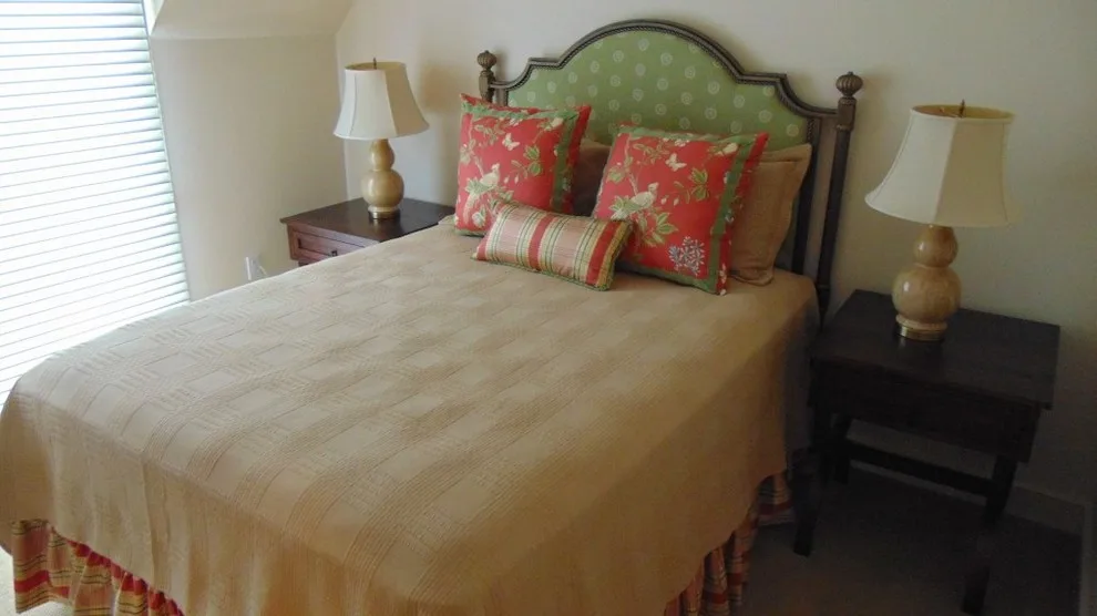 Laura's Interior Design - Photo 13