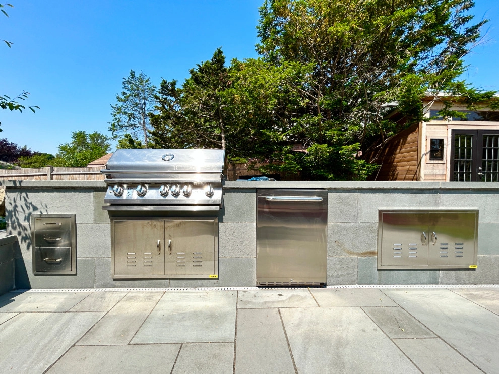 Outdoor Kitchen by HomeHarvest - Edible Landscapes And Construction - Photo 5