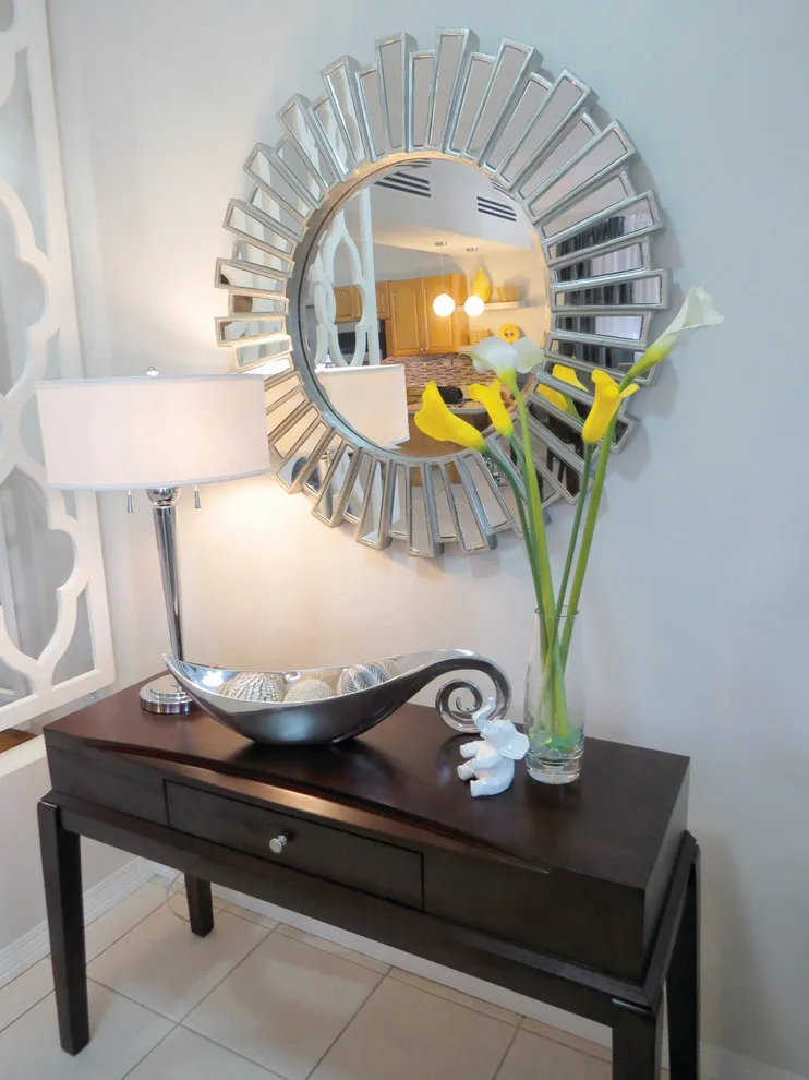 Living in an Apartment / Dining Area by Danaë Eustace-Zamora - Photo 11