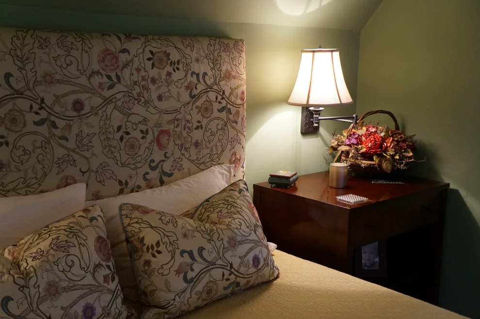 Carmel Arts and Crafts Renovation by Amethyst Interiors LLC - Photo 117