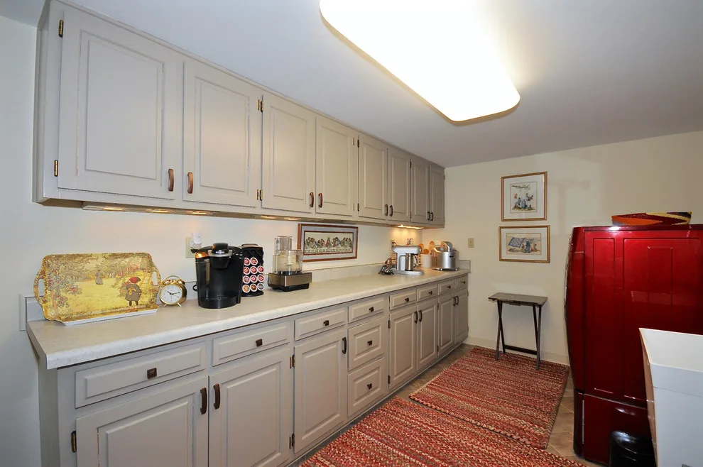 Carmel Arts and Crafts Renovation by Amethyst Interiors LLC - Photo 14
