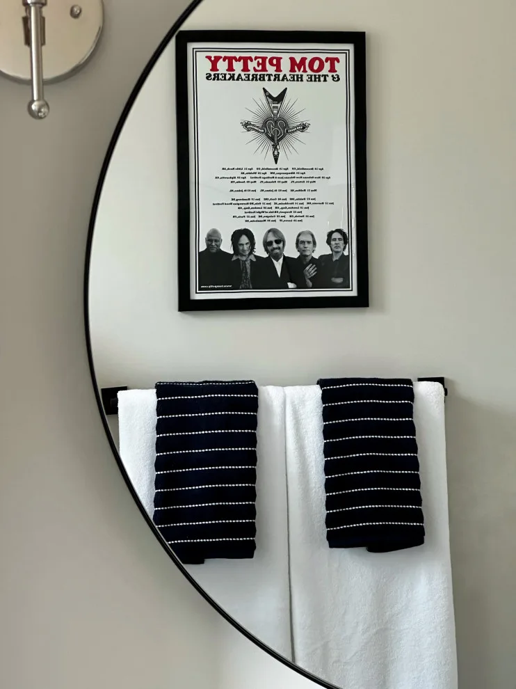 Asbury Park Single Man's Retreat by Evenflow Interiors - Photo 22
