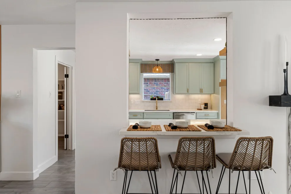 Plucky Gal Design & Renovations - Photo 2