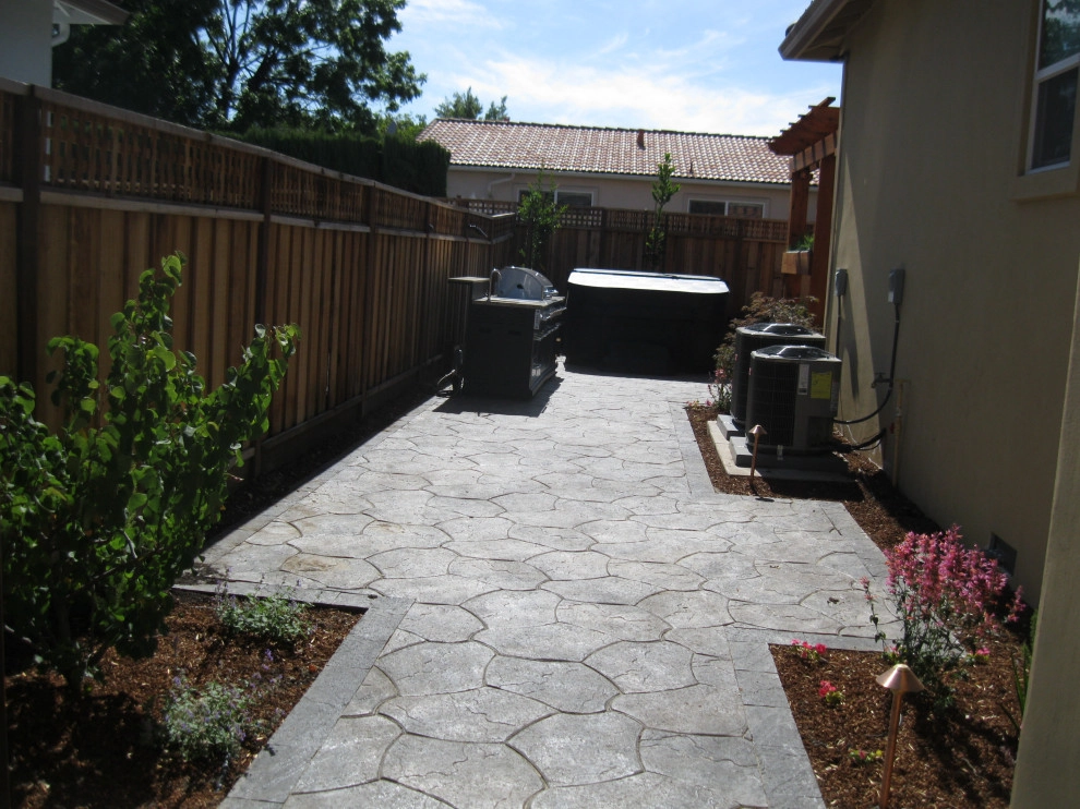 Front & Backyard with Play Area & Custom Carpentry by Hortus Design Sustainable Landscapes - Photo 2