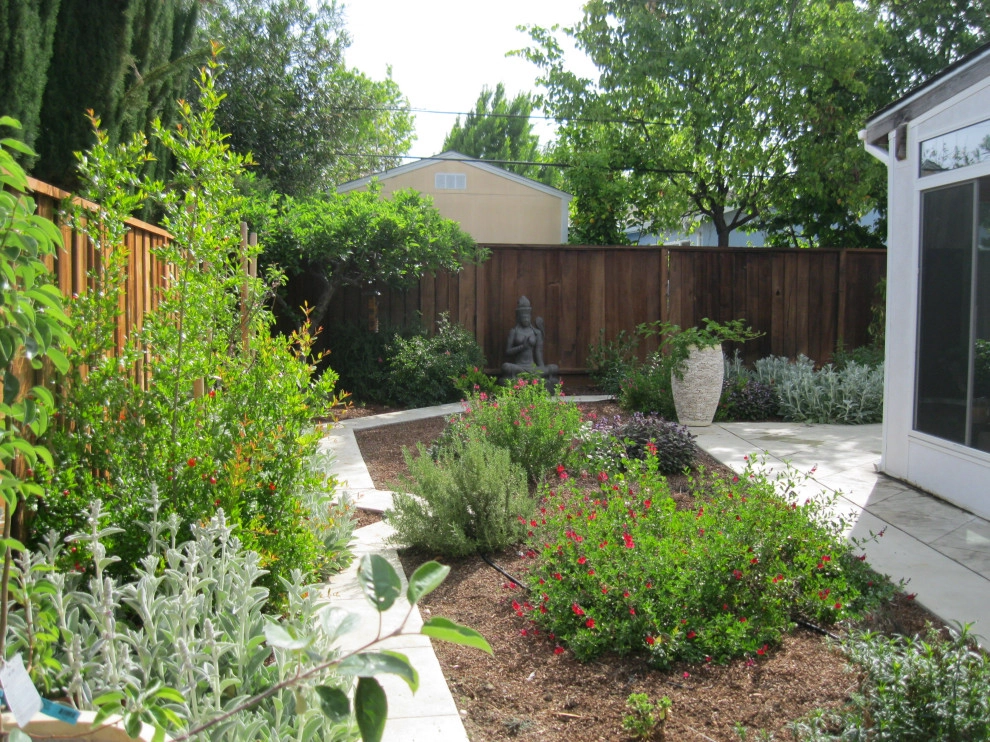 Backyard with Vegetable Garden & Pool Area by Hortus Design Sustainable Landscapes - Photo 2