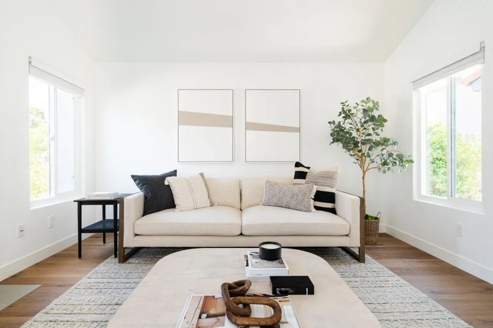 Acacia + Spruce - Photo 2