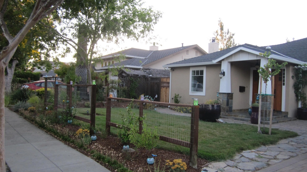 Native Front Yard Garden with Trellis by Hortus Design Sustainable Landscapes - Photo 4
