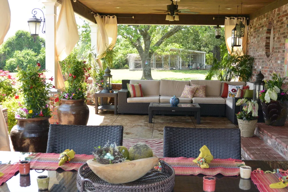 Outdoor Patio Design by Jo Waite Interiors & Construction - Photo 2