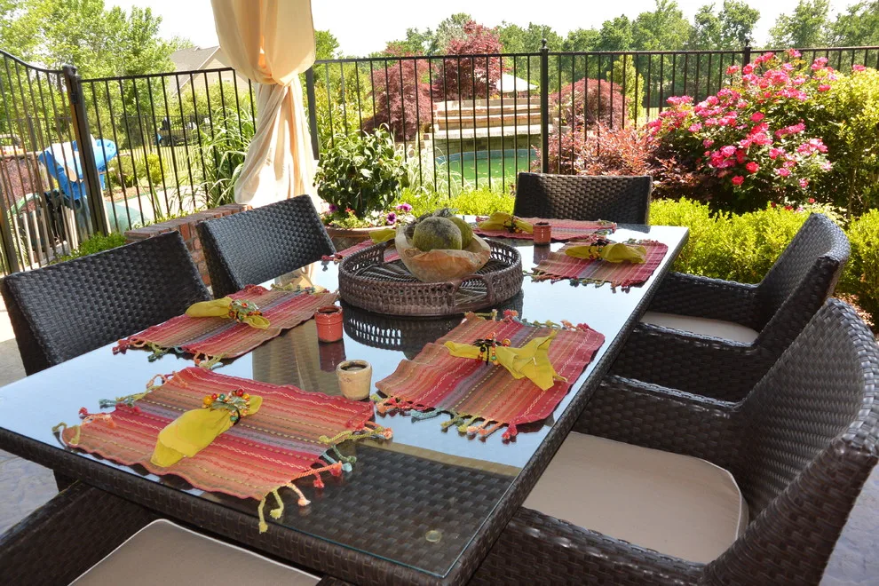 Outdoor Patio Design by Jo Waite Interiors & Construction - Photo 3