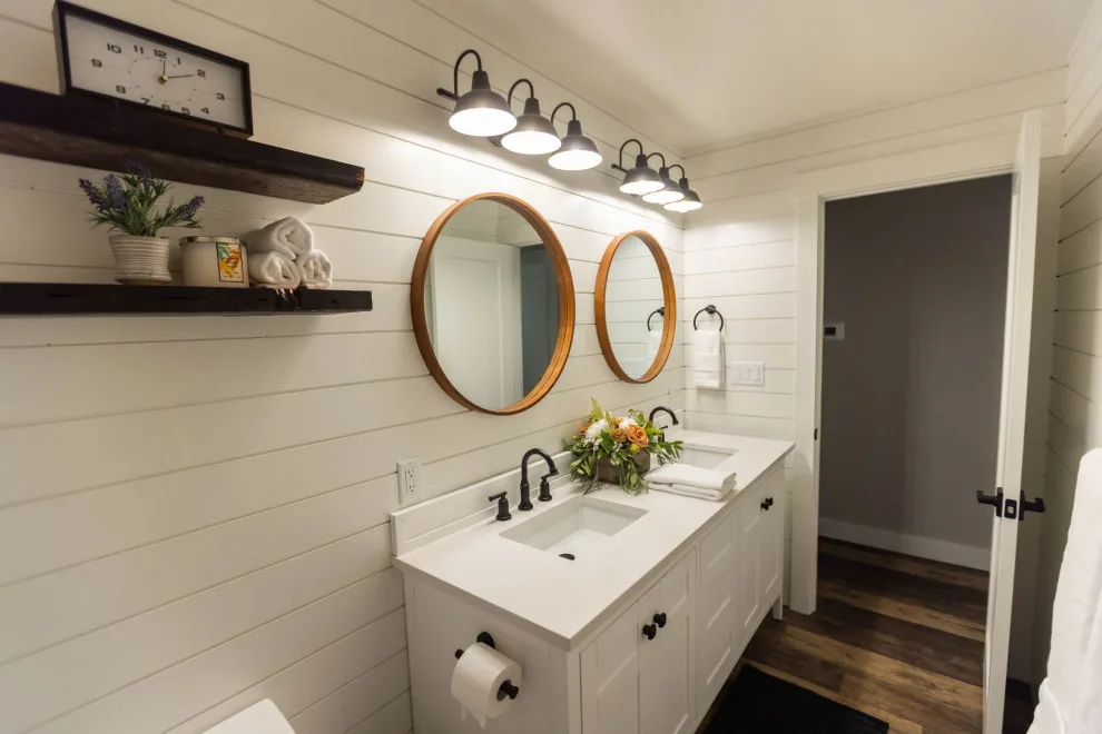 Restroom renovation by Rumble Interiors - Photo 5