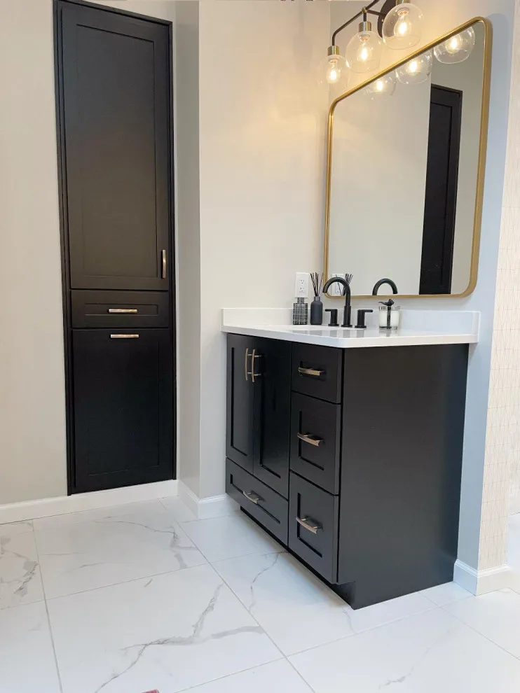 Restroom renovation by Amena Zamora Designs - Photo 16