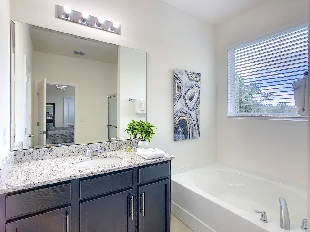 Restrooms by Angela Herrera Design - Photo 11