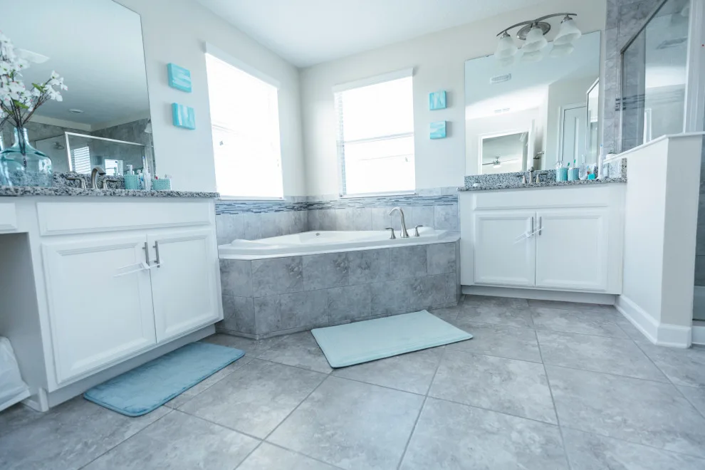 Restrooms by Angela Herrera Design - Photo 22