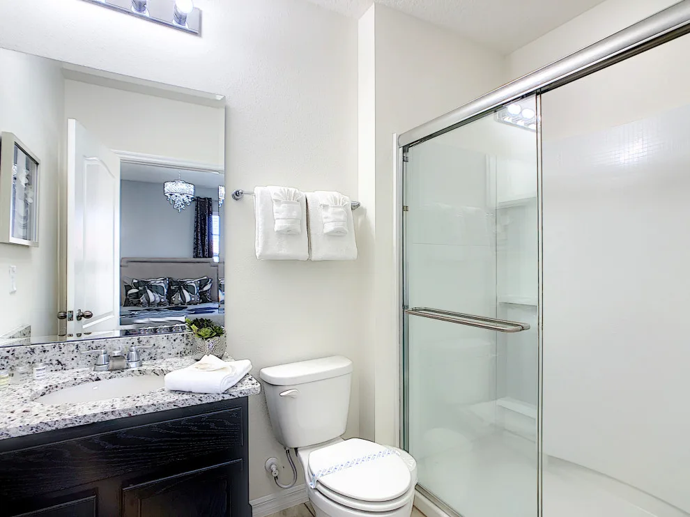 Restrooms by Angela Herrera Design - Photo 26